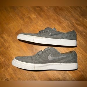 Nike STEFAN JANOSKI AC RS Medium Grey White Skate